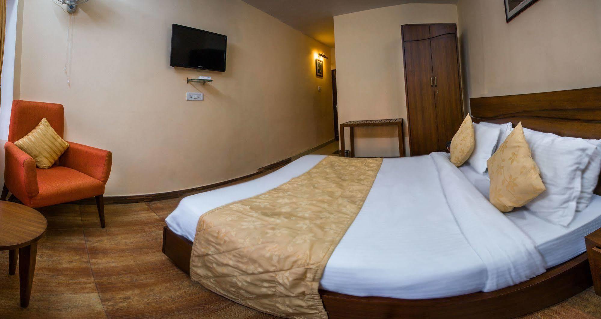 Himalaya Hotel Nainital Exterior photo